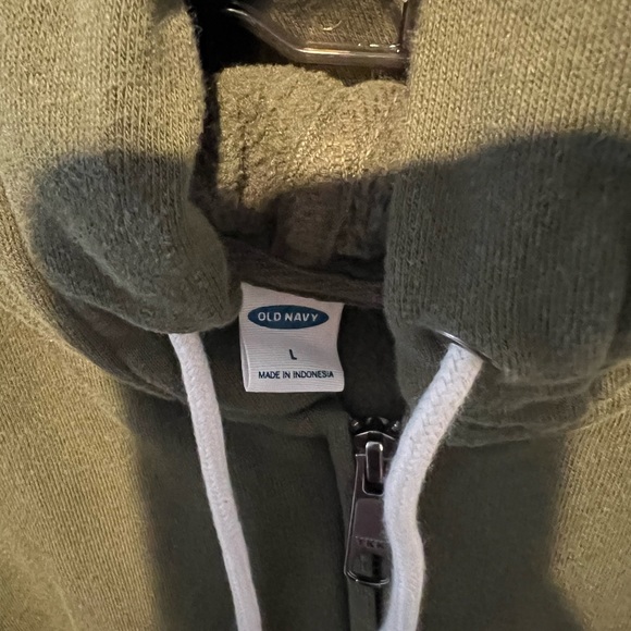 Army Green Women’s Old Navy zip front hoodie - Picture 4 of 5